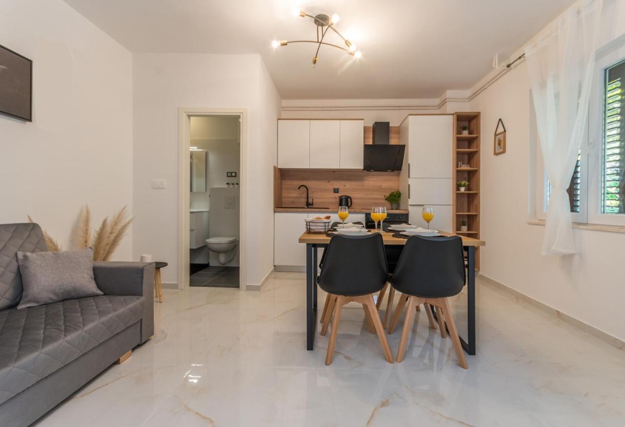 Apartmani A&M Biograd Na Moru Zewnętrze zdjęcie